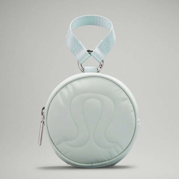 NWT Lululemon Logo Pouch - Ocean Air - Picture 1 of 5